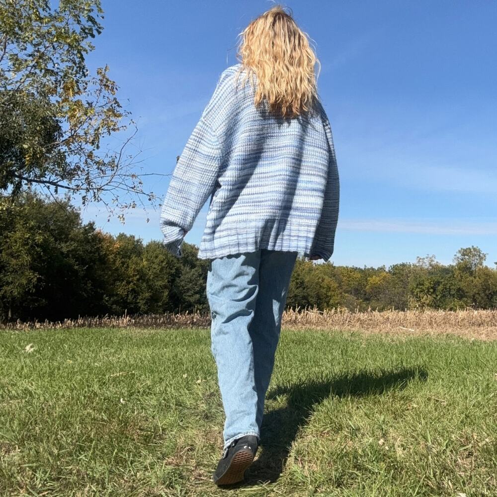 American Eagle Oversized Faux Mohair Wide Cuff Sweater Blue Striped Knit XL - Picture 2 of 2